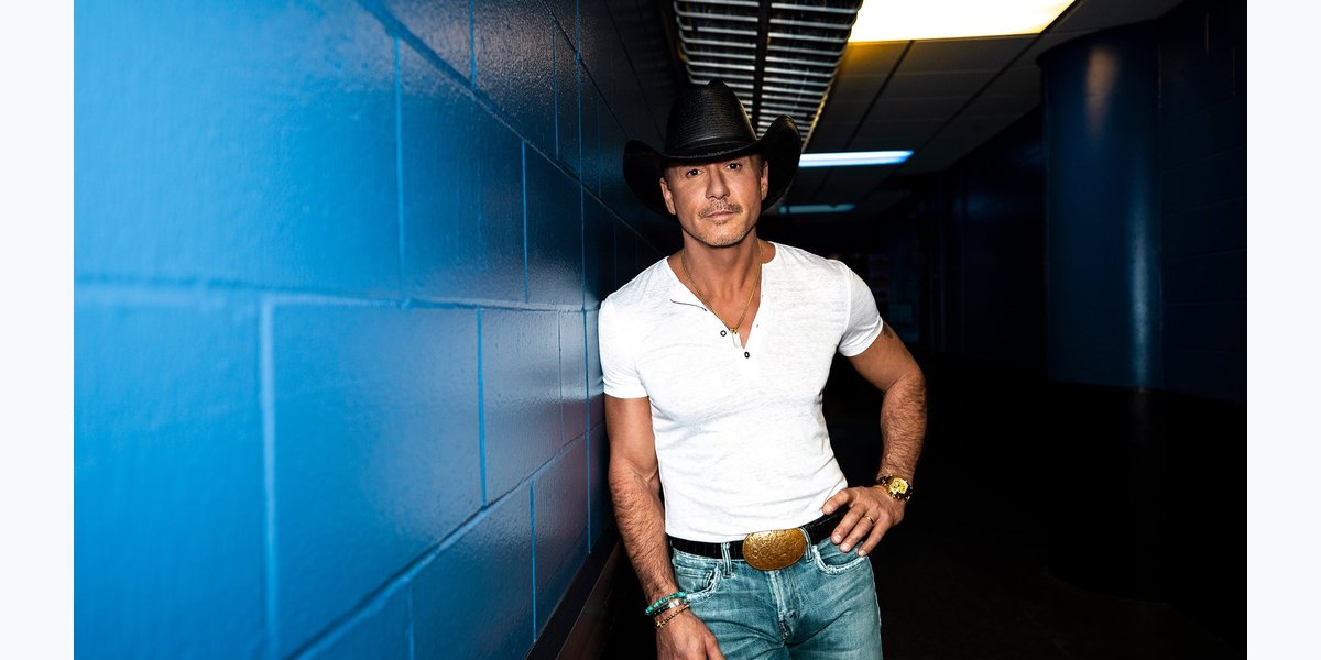 Tim McGraw: Pawn Shop Guitar Tour 2026 photo in Tinley Park, IL, IL