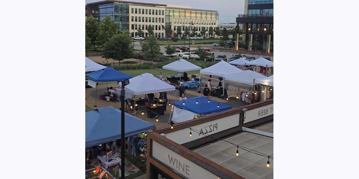 FREE OUTDOOR CONCERT & VENDOR NIGHT MARKET — market in Dallas, TX