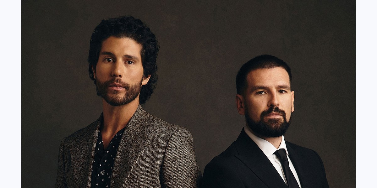 Dan + Shay: The Young Tour — crowd in Pittsburgh, PA