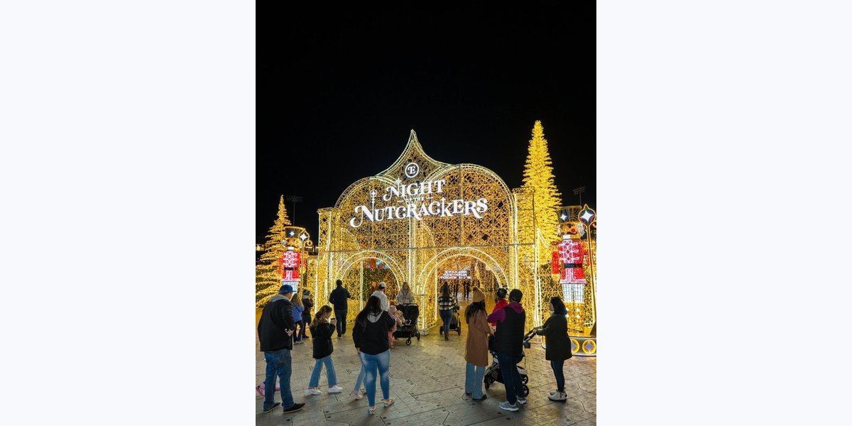 Enchant Christmas Washington DC (Dec 10-27) — festival in Washington, DC
