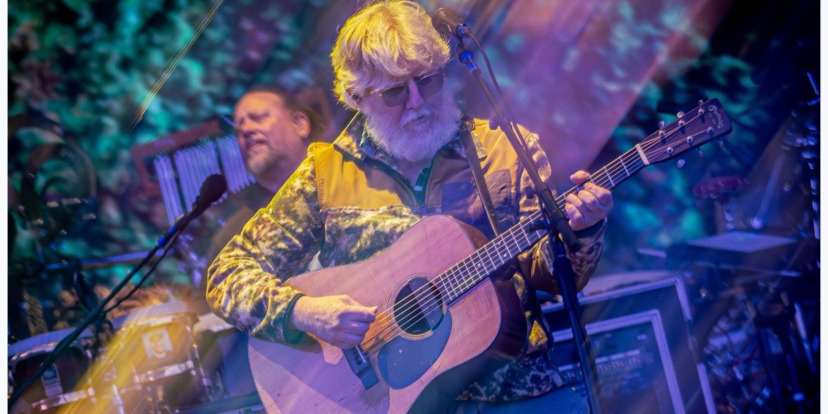 The String Cheese Incident - Just Keep Spinning Tour photo in Chesterfield, MO